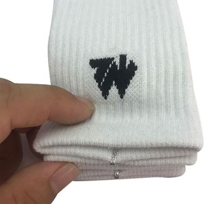 OEM Cotton Sport Socks with Custom Embroidery Print Logo and Ankle Design