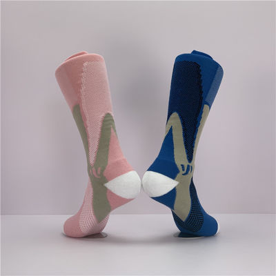 25%Polyamide Grip Football Socks Long Sports Socks for Training and Sports Performance
