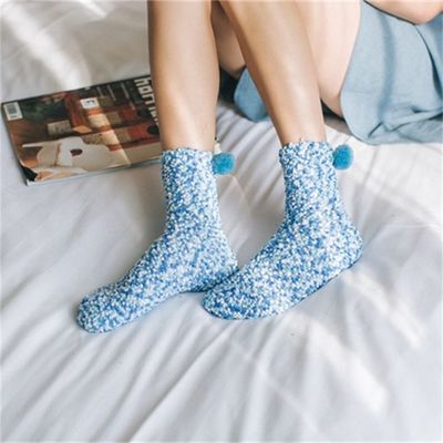 Christmas Sock Soft Breathable Fashion Winter Coral Fleece with Multi Color Dot Pom Pom