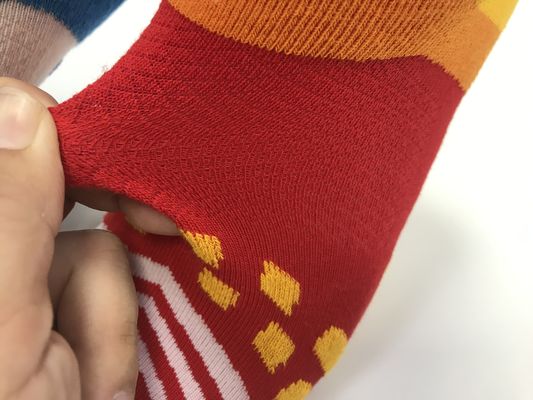 Solid Grip Custom Athletic Socks for Anti-slip LZ-21-antilsip 01