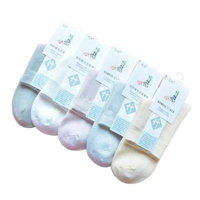 Daily Socks Made of Bamboo Fibers Breathable and Sweat-Wicking for All-Day Comfort