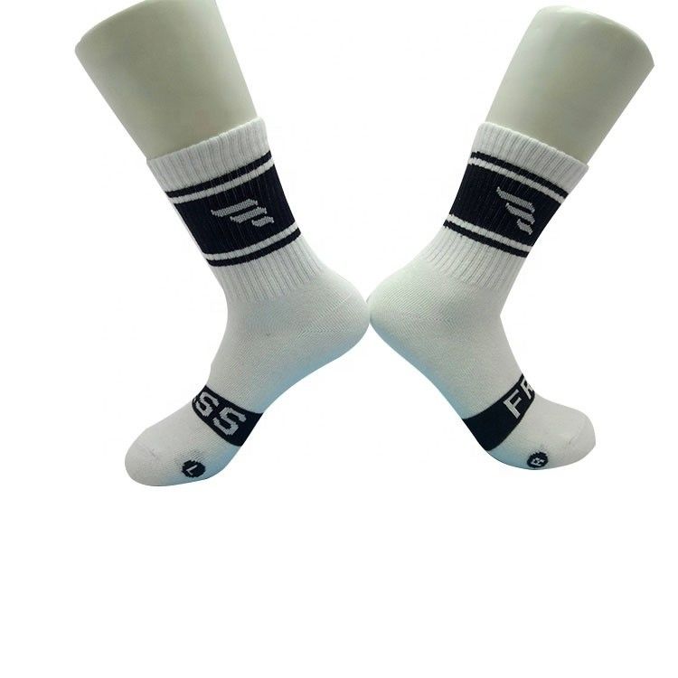 Spring 2024 Trend Geometric Pattern Pure Cotton Men Socks for Running and Sports