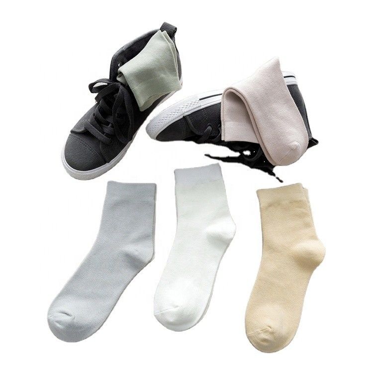 Daily Socks Made of Bamboo Fibers Breathable and Sweat-Wicking for All-Day Comfort
