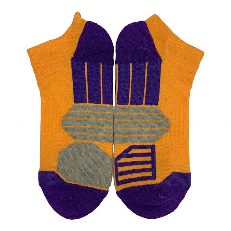 OEM Custom Combed Cotton Walking Sport Ankle Short Cut Knitted Socks For Men 39-41